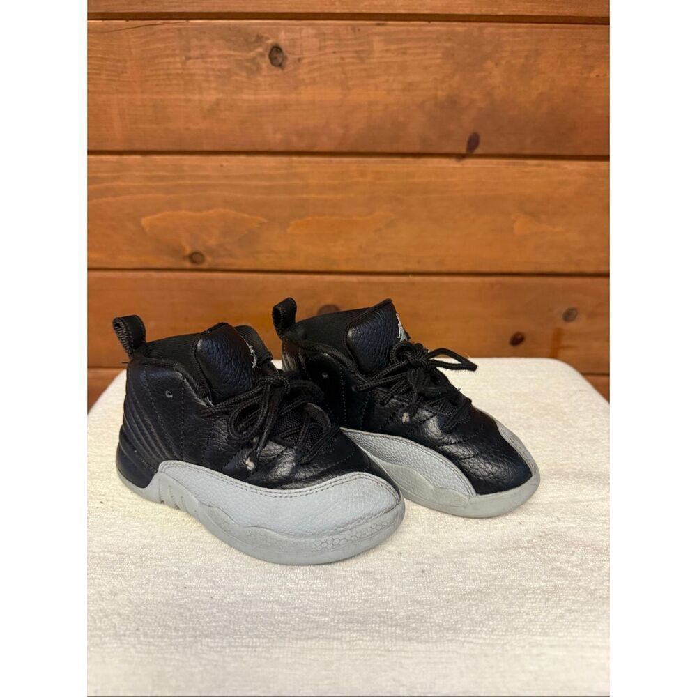 Jordan 12 Retro Baron’s TD toddler sneakers Sz 9 C 850000 010